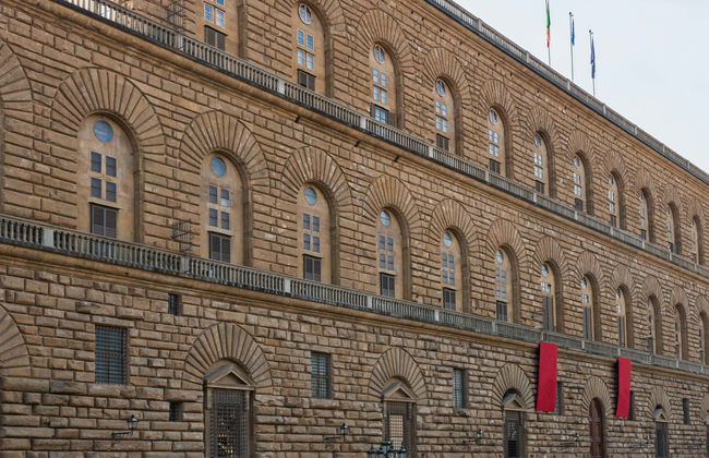 Visita guiada por el Palacio Pitti y la Galería Palatina - Foto 1