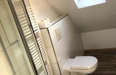 Big House in Duisburg - maximal 6 Persons with Garden - Foto 10