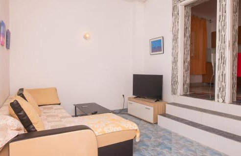 Cozy Home In Cista Velika With Wifi - Photo 4