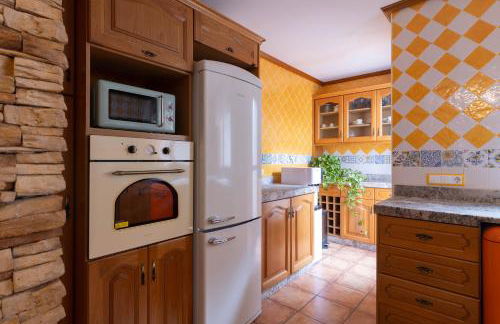 Villa en Valencia, piscina privada y metro 500m - Foto 22