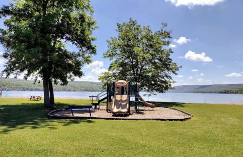 The Modern Forge NY, Honeoye Lake - Foto 13