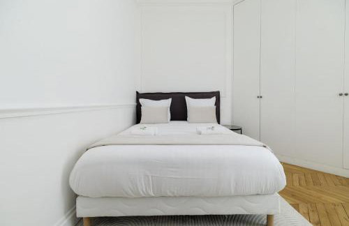 My Paris Apartments - Marbeuf - Photo 54