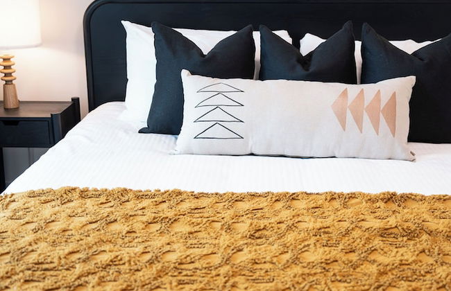 The Selkirk House by Revelstoke Vacations - Photo 9