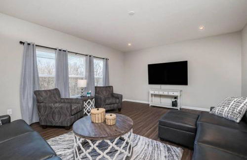 Cheerful 5 bedroom on azra with a pool and real - Foto 8