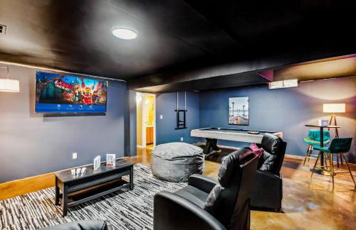 Theater, King&PoolTable with PrivateHotTub - Foto 2