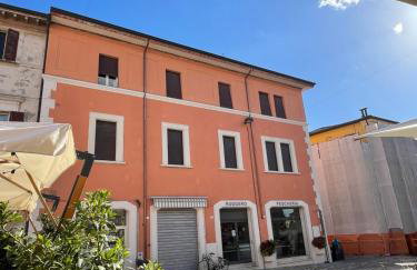 Elegante appartamento in centro a cesena - Photo 1
