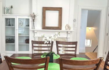 Stunning 3BR-Private Entrance-Renovated-Near City - Foto 18