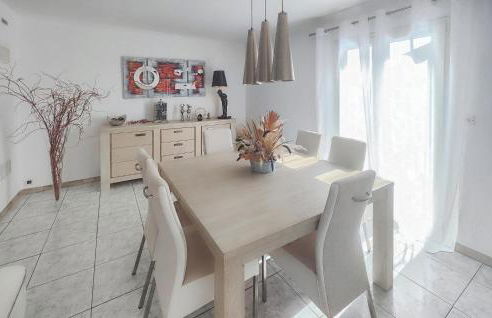 Nice Home In Cessenon Sur Orb - Flh677 - Foto 6