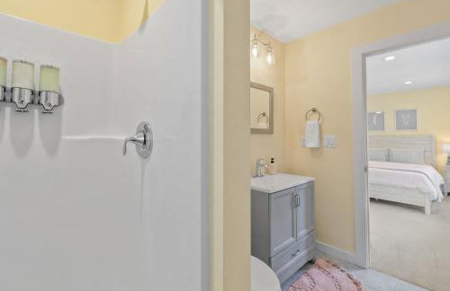 Near Asheville Hot Tub Fire Pit BBQ Sleeps 10 - Foto 36