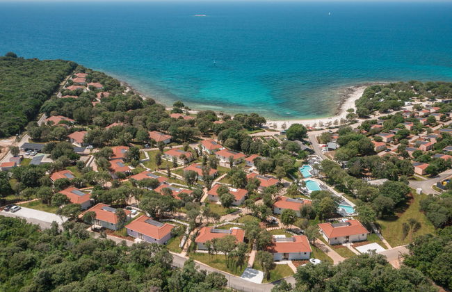 Luxury Bay Villa with private hot tub - Foto 28