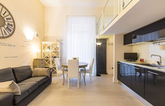 Cool Flat at Via dei Mille by Napoliapartments - Foto 1