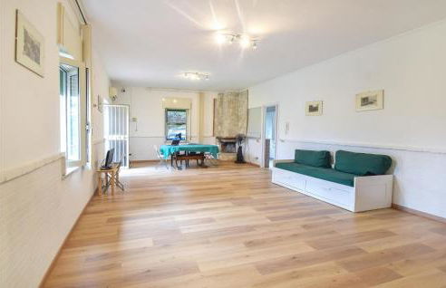 2 Bedroom Cozy Apartment In Napoli - Foto 2