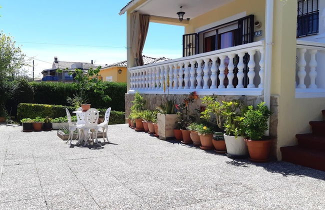 Julia in Lloret de Mar - Photo 3