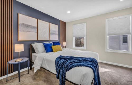 BIG 4BR House 7 Mins to Downtown with Foosball and Games - Foto 31