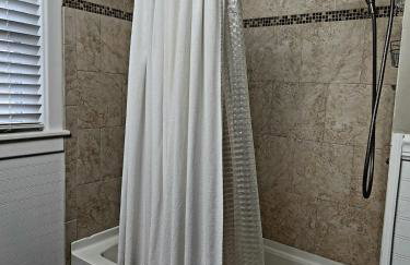 Large Cozy House Near NexusPark Air Hockey - Foto 25