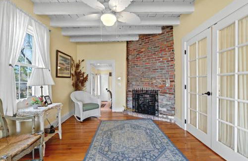 The 1850 House by Leavetown Vacations - Foto 21