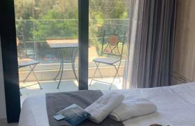 Melivia Luxury Suite - Photo 12