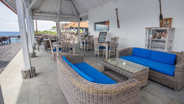 Water Blow Huts - Foto 2, Recepción