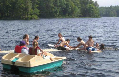 Spectacular Gothic-Style Castle with Private Pool and Hot Tub near Rindge, New Hampshire - Foto 2
