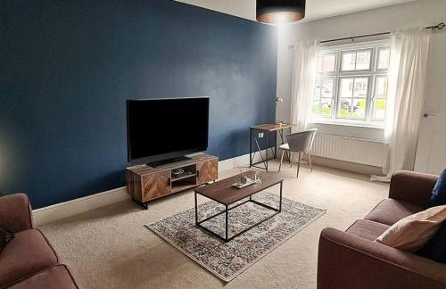 Convenient & cosy 3 bed house - Foto 2