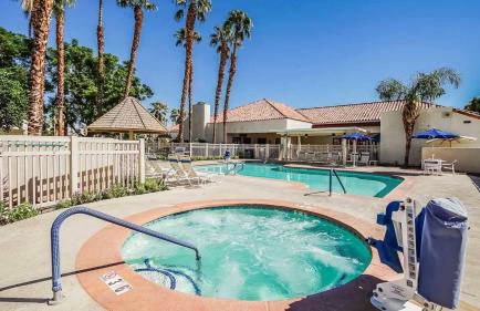 Desert Breezes Resort 1 Bedroom Suite with Resort Access - Foto 32