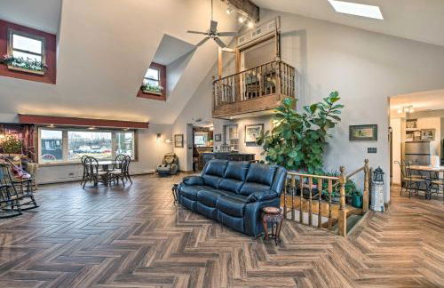 Pet-Friendly Bartlett Farmhouse with Deck! - Foto 5