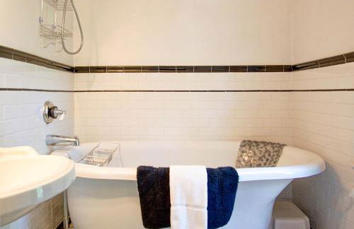 5 Br: Historic Glaab House in Cass, with AC, Amazing Kitchen, Covered Porches, Historical Landmark - Foto 37