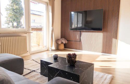 Franzi am Bahnhof - Foto 1