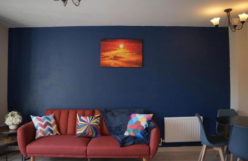 Town Centre spacious 4 bed town house - Foto 7