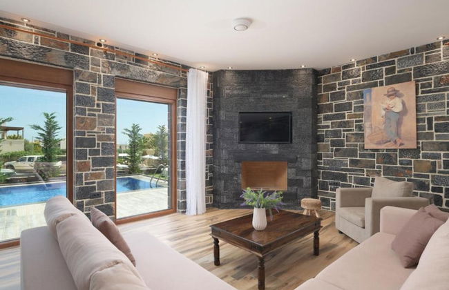 Turtulli Castle Stone Villa 2 - Private Pool Oasis - Foto 4