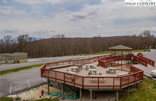 On Top Of Everything at Beech - Foto 13