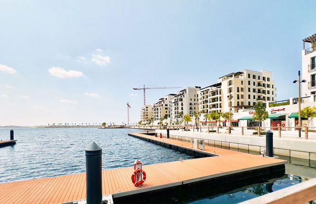 Contemporary La Mer 1BR w Beach Access - Photo 29