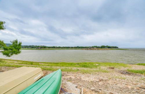 Waterfront Lake Buchanan Cottage with Kayaks! - Foto 24