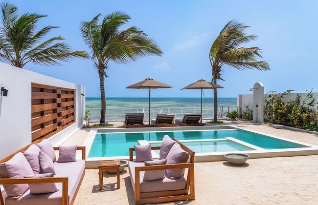 Solymar Staffed Beach Front Villa - Photo 46