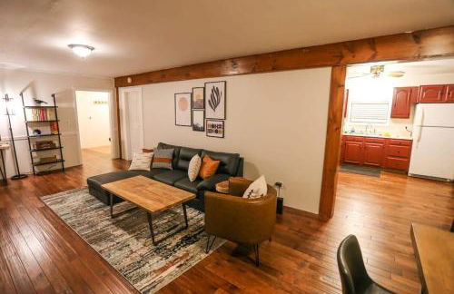 Modern & Cozy Getaway House near Conway lake - Pet Friendly - Foto 1