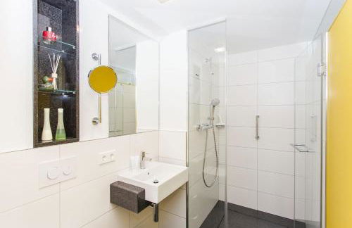 MAVO Hospitality Stuttgart Bismarckstrasse - Photo 9