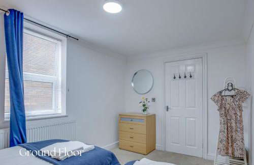 Inviting 2-Bed apartments - Perfect for Contractors & Business Travellers Parking - Wi-Fi - Netflix - Foto 15