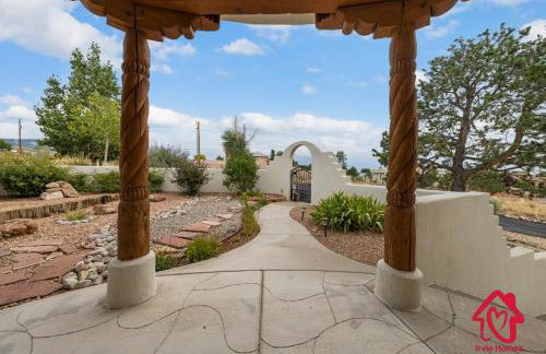 Elena's Sandia Sanctuary - An Irvie Home - Photo 58