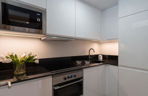 Vivienda con zona de trabajo, piscina y parking - Foto 8