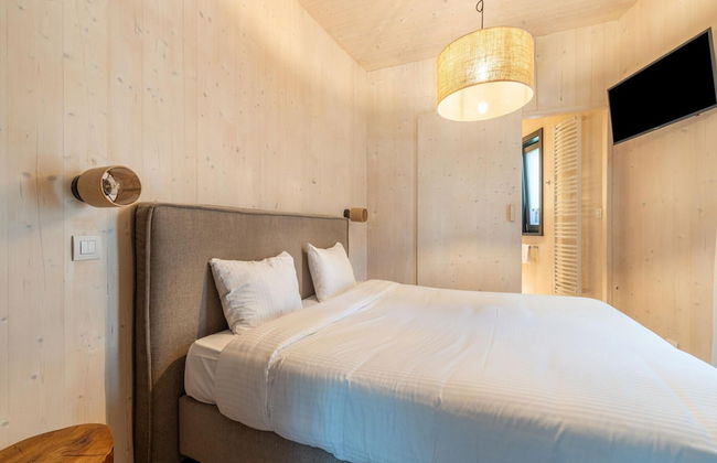 Chic Cabin in the Woods - Photo 4