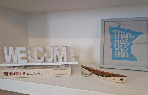 Elegant Linden Hills Home Family-Friendly Walk to Lake - Foto 12