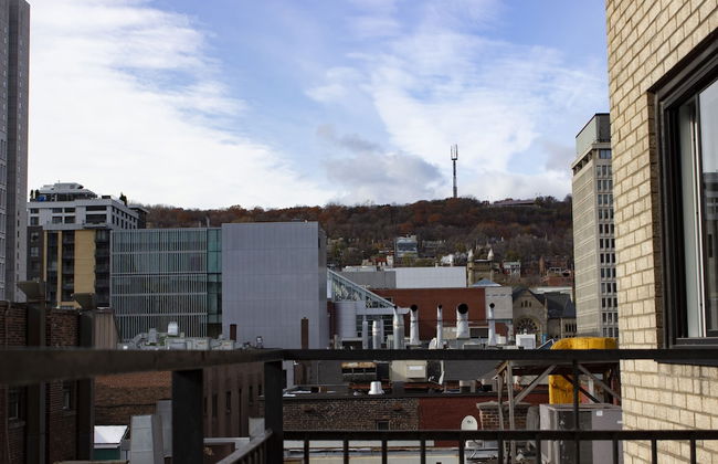 Golden Castle In Montreal - Foto 1