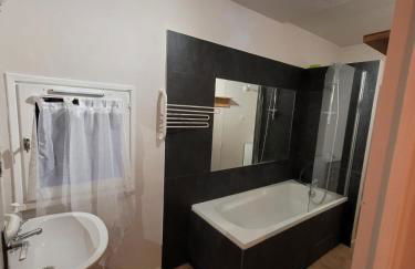 Comme à la maison, T3 tout confort pour 8, jardin au calme - Foto 13