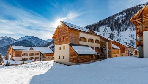 Appartement 4 pièces pour 6-8 personnes, 2 chambres, 1 cabine, 2 canapés-lit double dans le salon, au pied des pistes et piscine l'été, wifi fibre - Foto 1