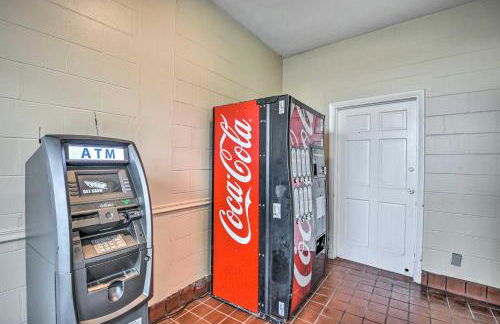 Beachfront Studio with Community Indoor Pool! - Foto 26