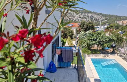 Vila Hrvatska - Photo 29