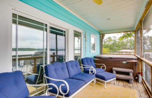 Lakefront Home with Hot Tub and Dock in Cross Hill! - Foto 2