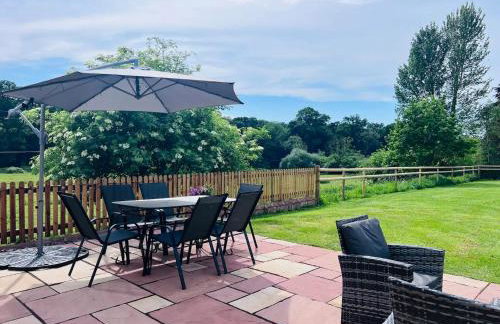 The Barn at Burfords with wood fired hot tub - Foto 32