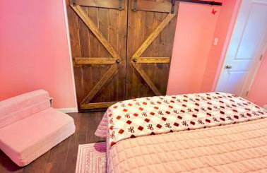 Pinksburgh pet-friendly by Strip, stadium, skyline - Foto 25