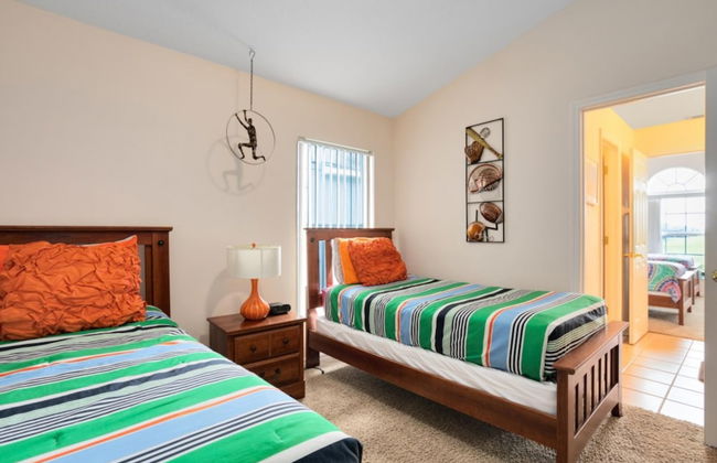 Beautiful 4 Bedroom 3 Bathroom Pool spa Villa - Foto 13